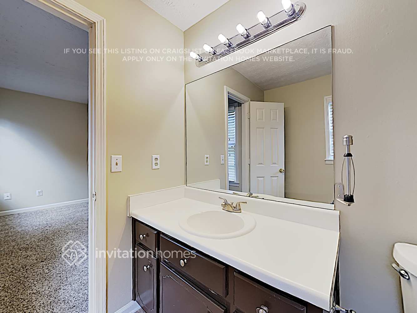 Building Photo - 4861 Willow St