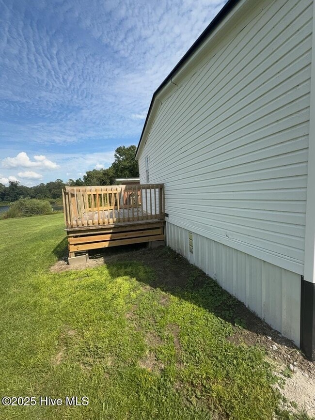 Building Photo - 2108 Catherine Lake Rd