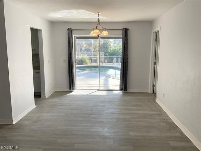 Building Photo - 5213 SW 2nd Pl