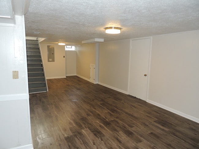 Building Photo - 9663 West Ave