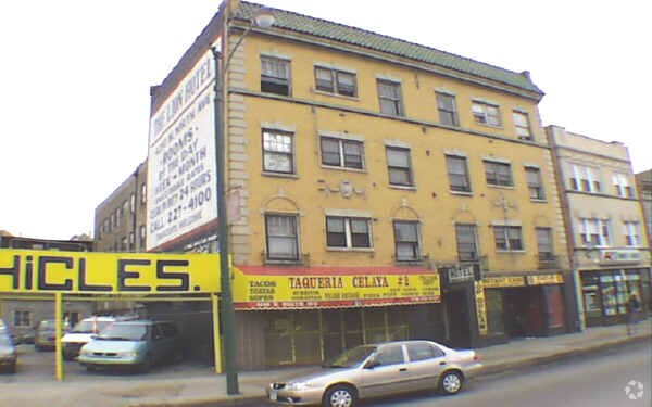 Building Photo - Los Vecinos Apartments