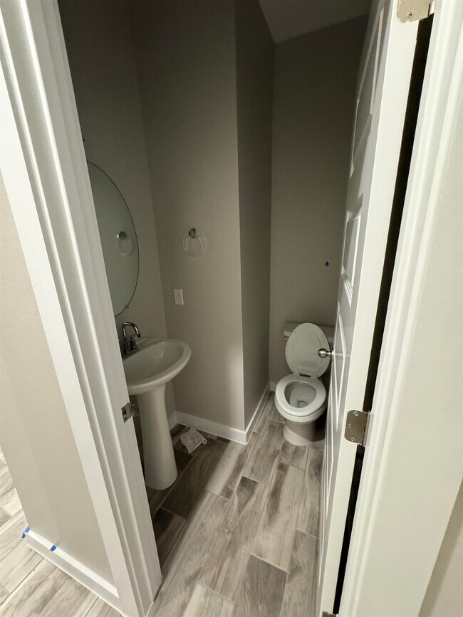 Building Photo - 1603 Ocaso Dr