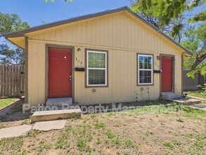 Building Photo - 313 SW 35th Ave