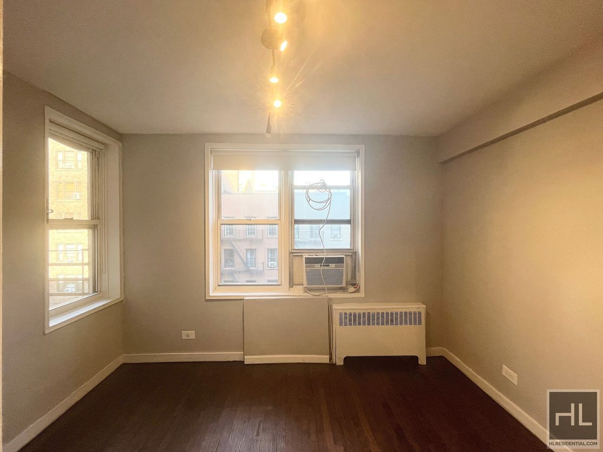 Building Photo - East 58th Street