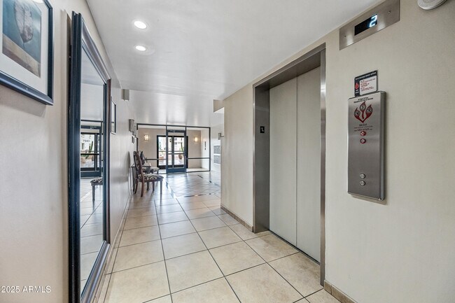 Building Photo - 7940 E Camelback Rd