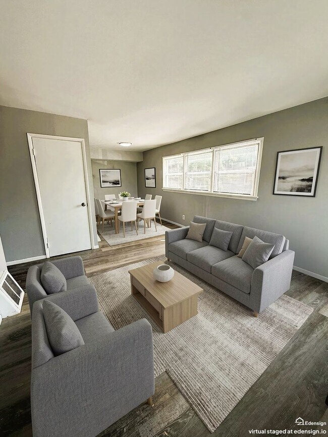 Building Photo - 323 Shepley Dr