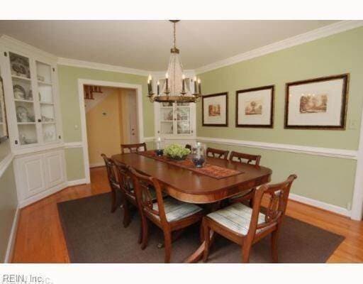 Building Photo - 925 Windsor Rd