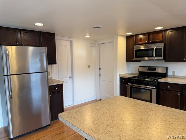 Building Photo - 35 N Ellicott St