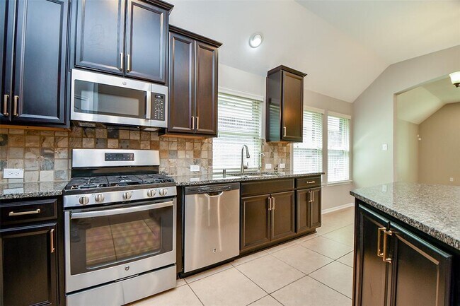 Building Photo - 15219 Ashbrook Dove Ln