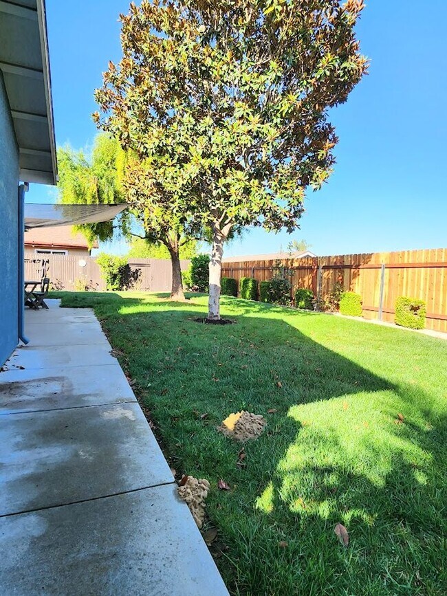 Building Photo - Nipomo Single Story Newly Updated