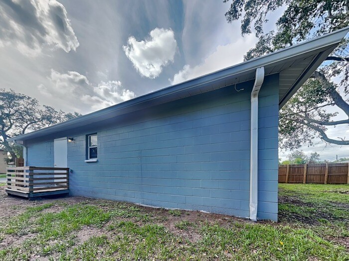 Building Photo - 3621 N 54th St