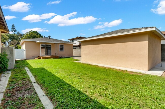 Building Photo - 4731 W 137th Pl
