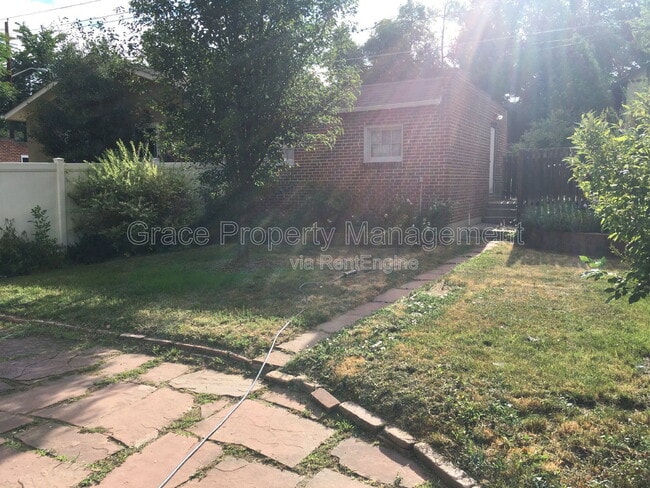 Building Photo - 540 S Emerson St