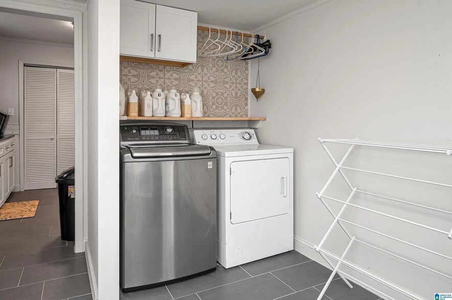 Building Photo - 113 Oglesby Ave