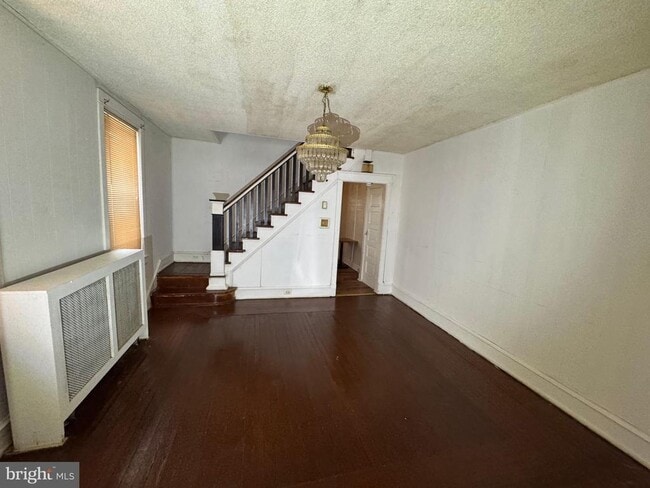 Building Photo - 69 S 7th St