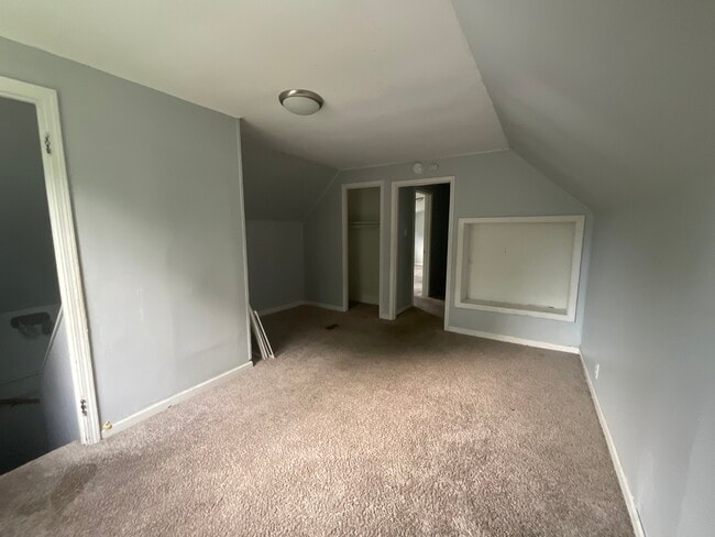 Building Photo - 12200 S Lowe Ave