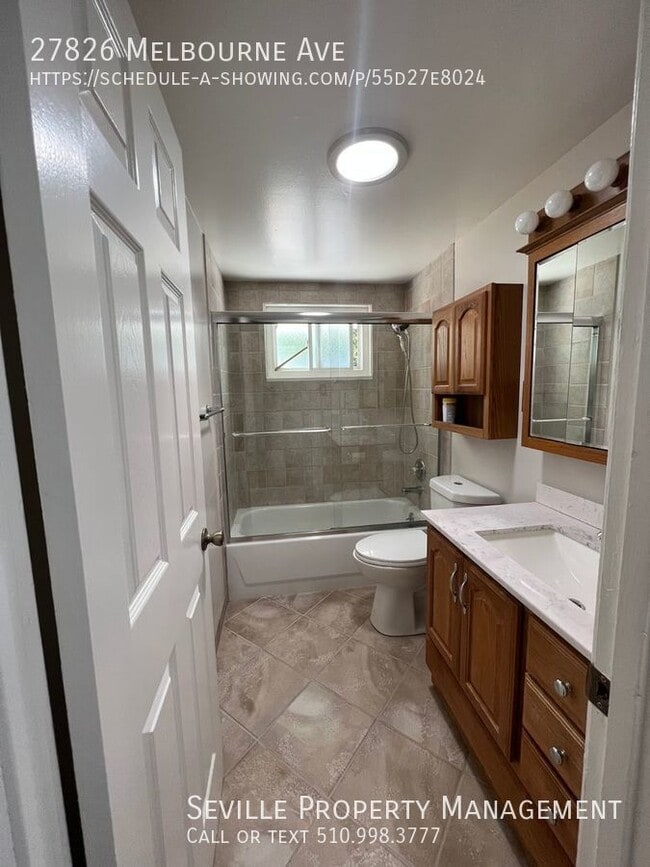 Building Photo - WELCOME HOME! Recently updated Home with 3...