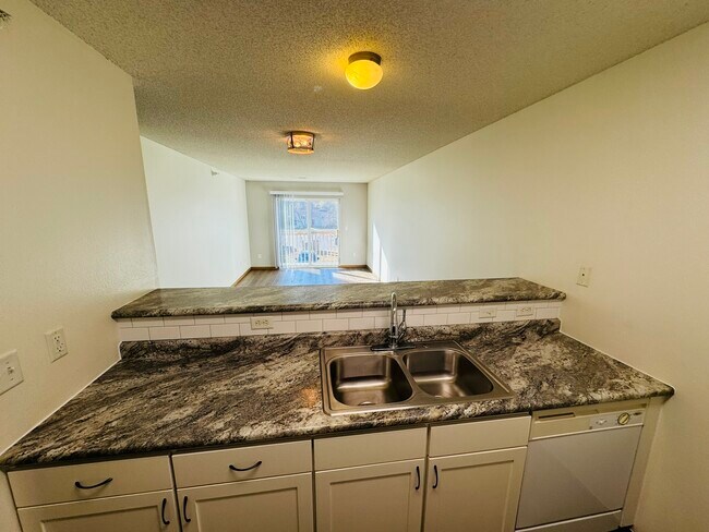 Building Photo - 245 Beaver Kreek Center