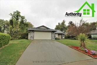 Building Photo - 3610 Sunwood Dr