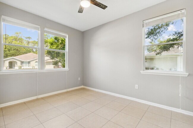 Building Photo - 12677 Pine Marsh Way