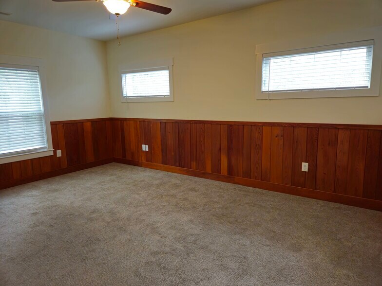 Building Photo - 112 Minnow Dr