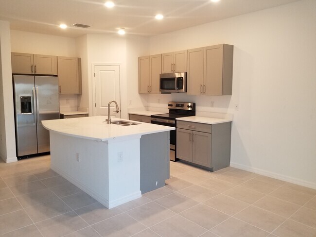 Building Photo - 5742 Archipelago St