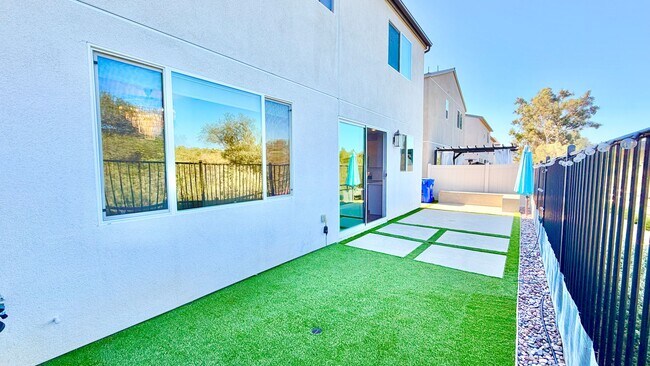 Building Photo - Wonderful Newer Construction Two-Story Home in The Citro Community of Fallbrook, complete with Co...
