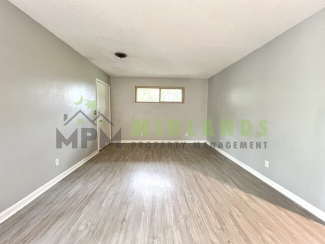 Building Photo - 623 Henderson St