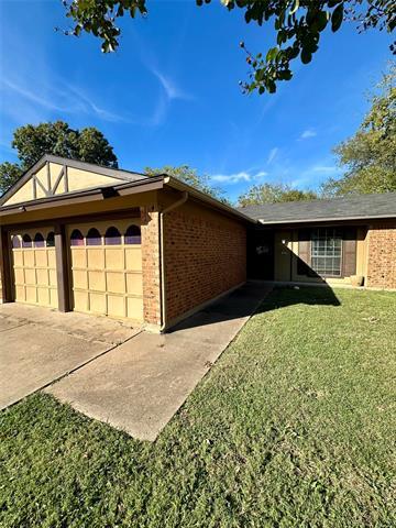 Building Photo - 1005 Waverly Dr