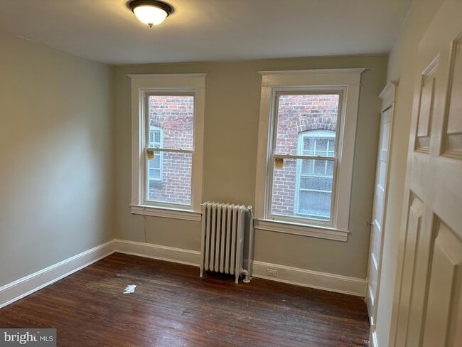 Building Photo - 4227 Euclid Ave