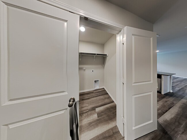 Building Photo - 13822 Buffalo Valley