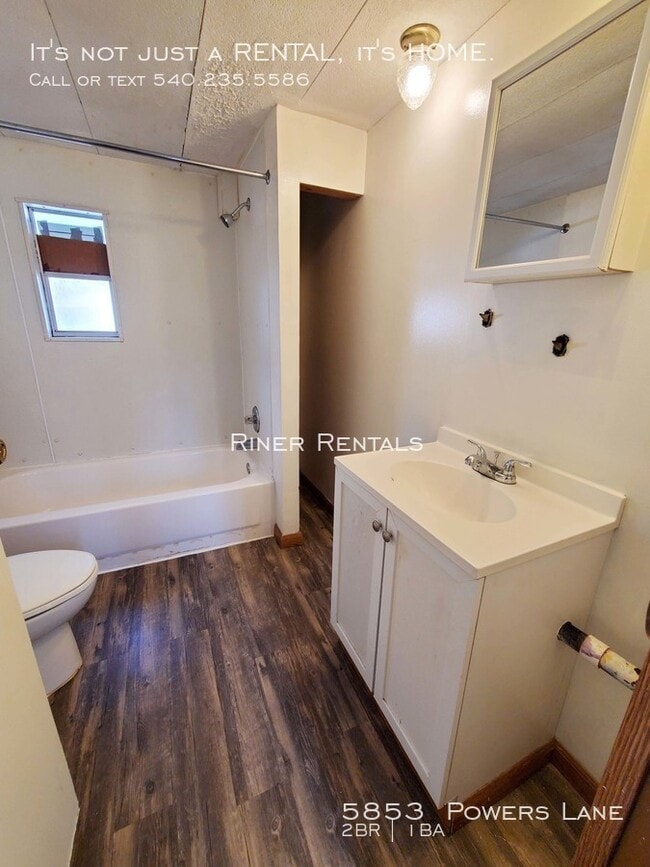 Building Photo - 5853 Powers Ln