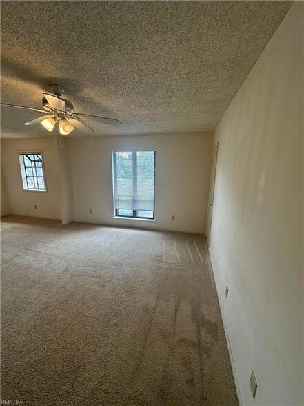 Building Photo - 4797 Dadson Ct