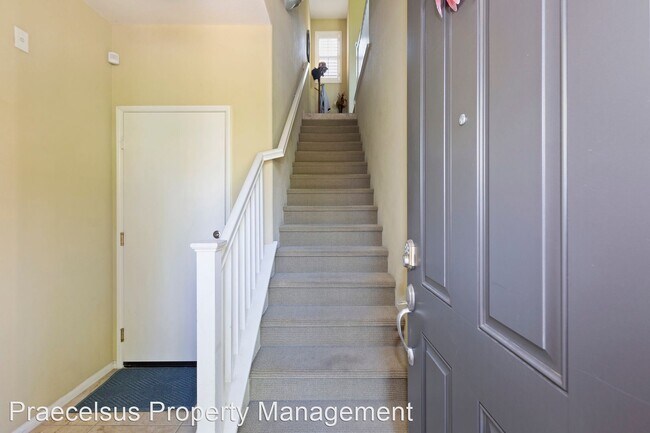 Building Photo - 2 br, 2.5 bath House - 1884 Aquamarine Cou...