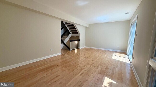 Building Photo - 9506 Miranda Ct