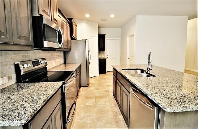 Building Photo - 170 Colter Dr