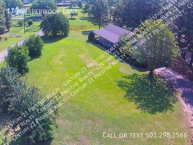 Primary Photo - 17 Whisperwood Ln
