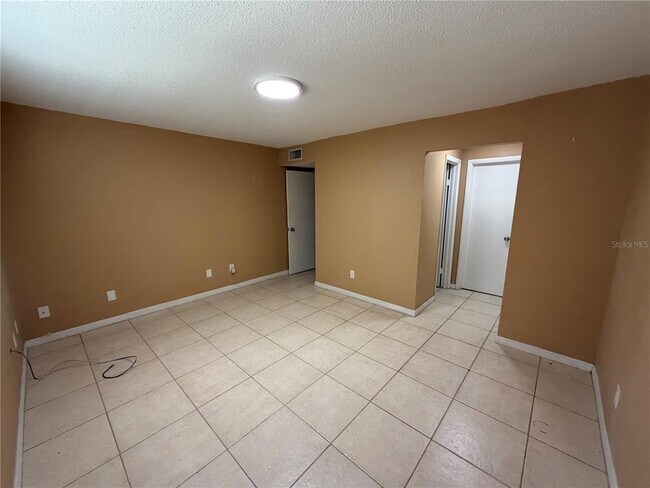 Building Photo - 7513 Abonado Rd