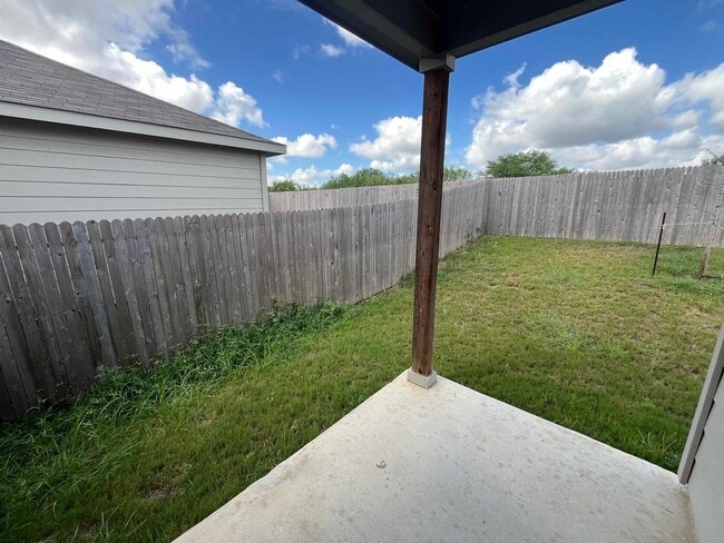 Building Photo - 14631 Stirrup Trce