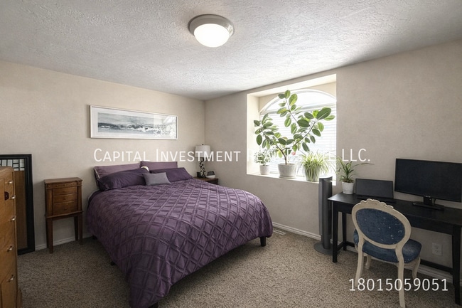 Building Photo - 6901 Florentine Way