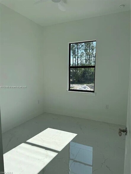 Building Photo - 1028 Eubanks St