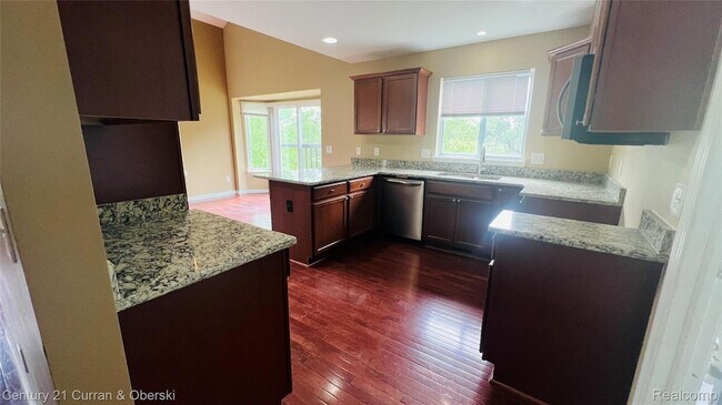 Building Photo - 3493 Silver Stone Dr