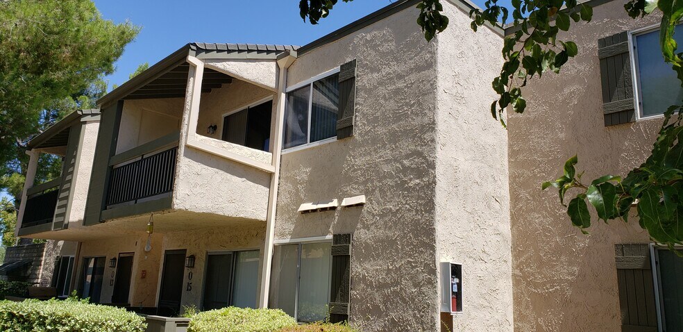 Building Photo - 24518 Nicklaus Dr