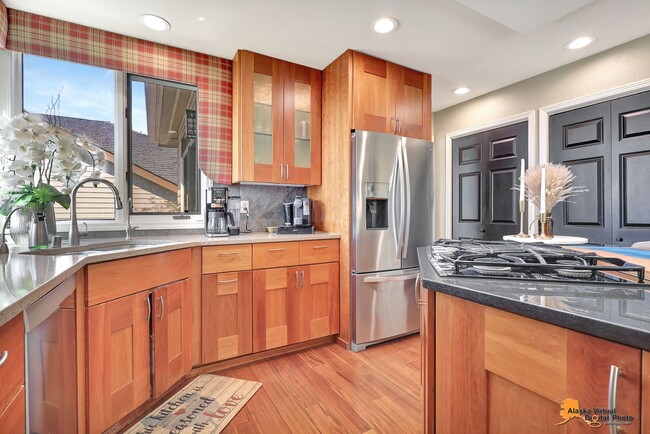 Building Photo - 18722 Guillemot Cir