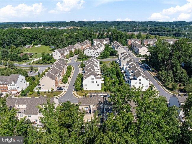 Building Photo - 1221 Orchid Rd