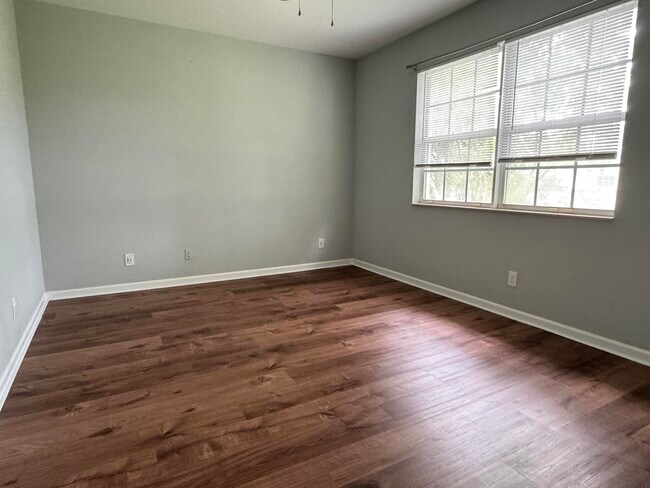 Building Photo - 4370 Legacy Ct