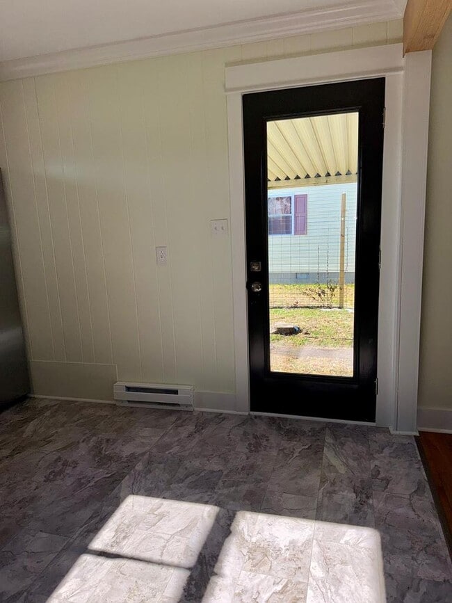 Building Photo - 25529 Pennsylvania Ave