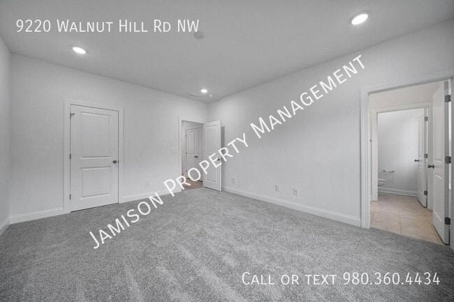 Building Photo - 9220 Walnut Hl Rd NW