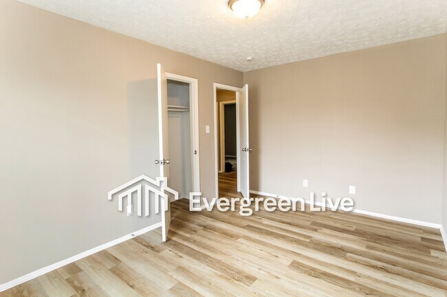 Building Photo - 4201 Spring Park Ct