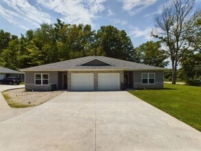 Building Photo - 131